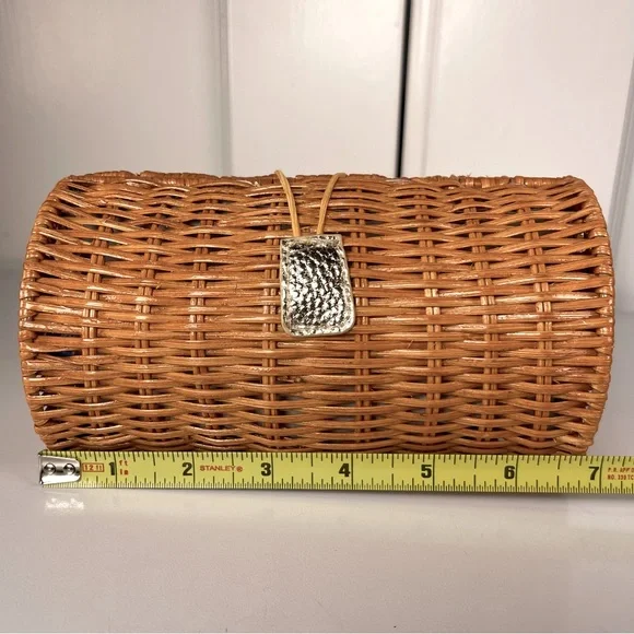 Lilly Pulitzer Rattan clutch lined in Boca Blue It's A Sailabration print - Picture 13 of 15